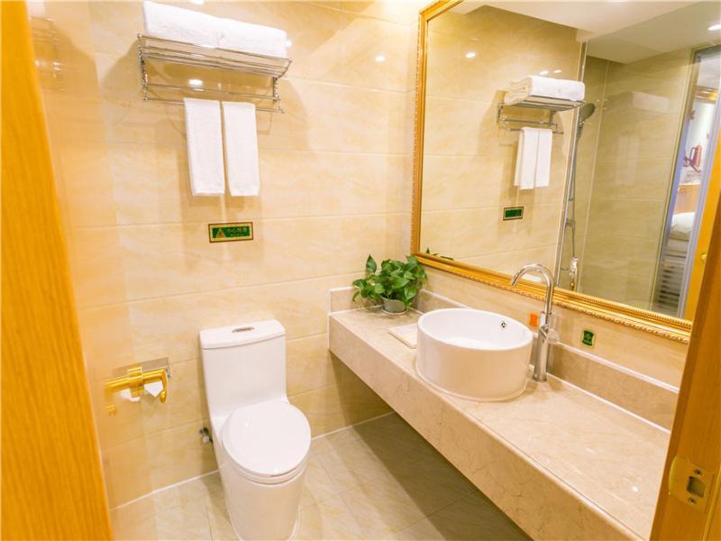 Vienna International Hotel Shanghai Pudong New International Exbition Central מראה חיצוני תמונה