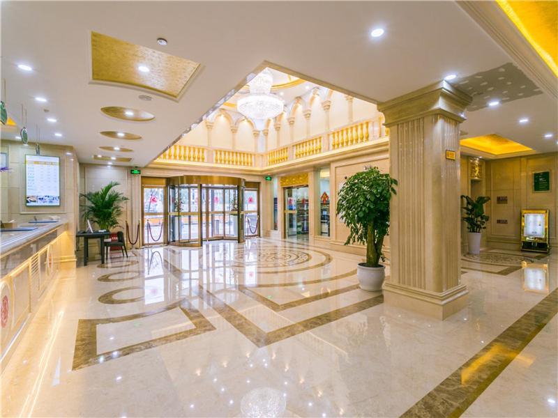 Vienna International Hotel Shanghai Pudong New International Exbition Central מראה חיצוני תמונה