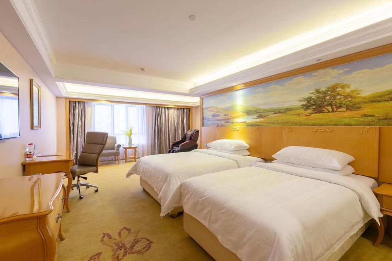 Vienna International Hotel Shanghai Pudong New International Exbition Central מראה חיצוני תמונה