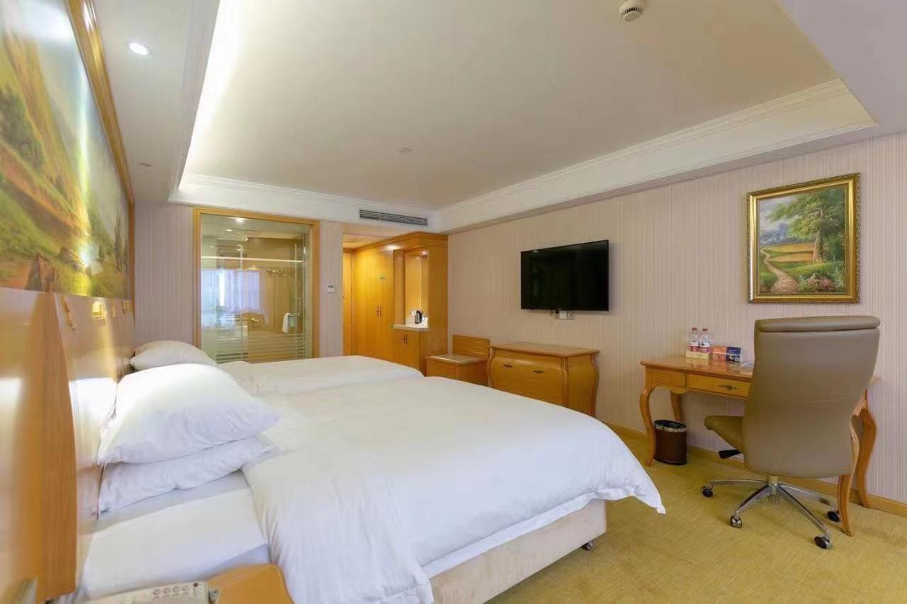 Vienna International Hotel Shanghai Pudong New International Exbition Central מראה חיצוני תמונה